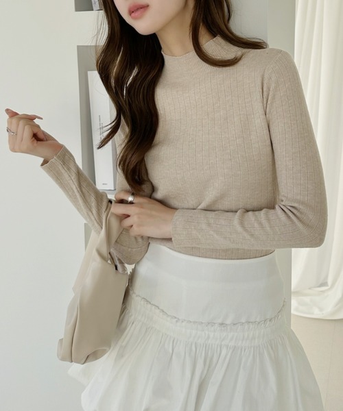 Beststore（ベストストア）の「【新色追加】ボトルネックワイド　リブニット プルオーバー ハイゲージ　オンカジ 着回し 柔らかい 暖かい オフィスカジュアル 上品 きれいめ（ニット/セーター・レディース・グレー/ブラック/ベージュ/ホワイト/ブラウン/ライトベージュ/マスタード/ローズ/ブルー・FREE）」の18枚目の写真