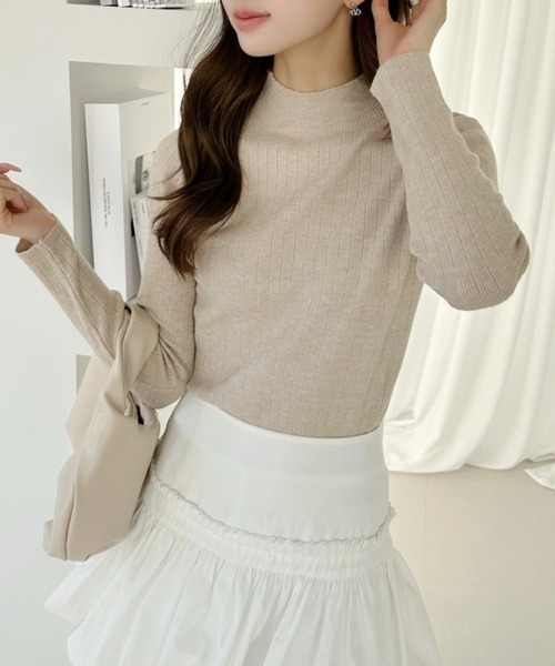 Beststore（ベストストア）の「【新色追加】ボトルネックワイド　リブニット プルオーバー ハイゲージ　オンカジ 着回し 柔らかい 暖かい オフィスカジュアル 上品 きれいめ（ニット/セーター・レディース・グレー/ブラック/ベージュ/ホワイト/ブラウン/ライトベージュ/マスタード/ローズ/ブルー・FREE）」の17枚目の写真