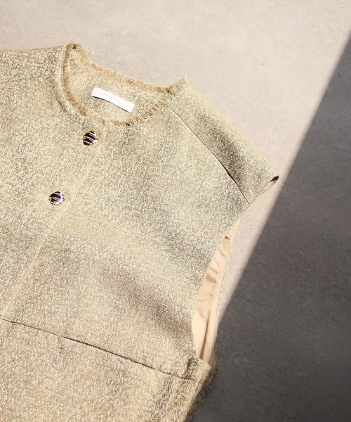 CHIGNON(シニヨン)の「(CHIGNON)TWEED SHORT VEST(ベスト・レディース・ベージュ/ブラック・ONE SIZE)」の15枚目の写真