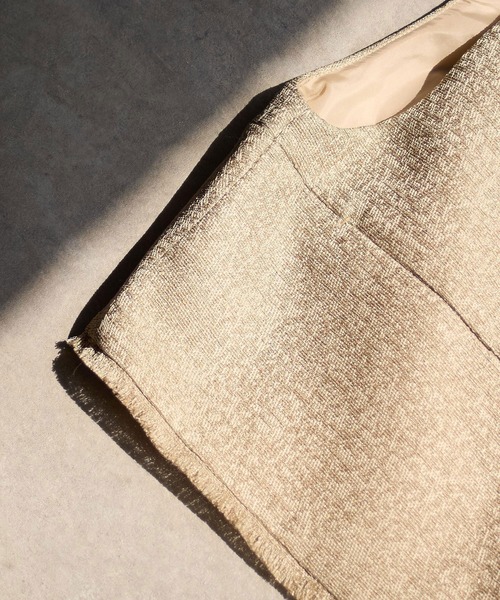 CHIGNON(シニヨン)の「(CHIGNON)TWEED SHORT VEST(ベスト・レディース・ベージュ/ブラック・ONE SIZE)」の17枚目の写真