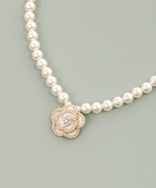 MAJESTIC LEGON（マジェスティックレゴン）の「モチーフパールネックレス（ネックレス・レディース・ブラック/アイボリー・FREE）」の8枚目の写真