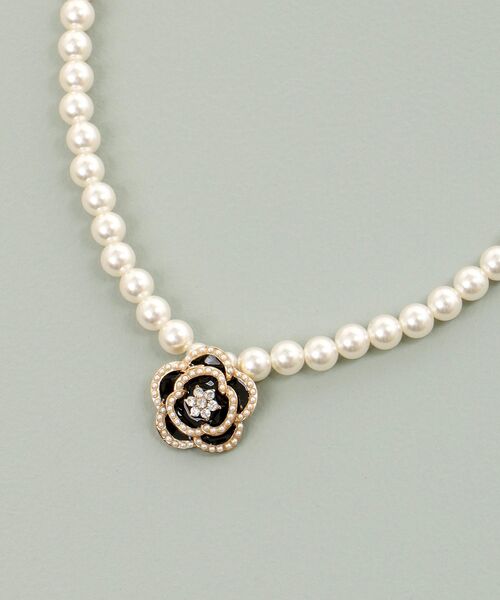 MAJESTIC LEGON（マジェスティックレゴン）の「モチーフパールネックレス（ネックレス・レディース・ブラック/アイボリー・FREE）」の9枚目の写真