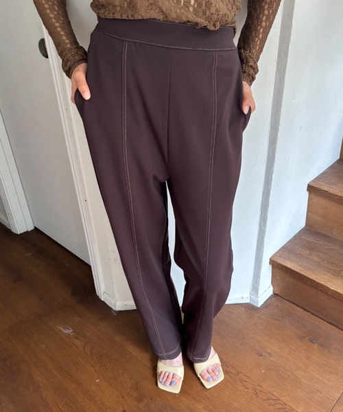 FUULLY STUDIO(フーリィーステューディオ)の「配色ステッチコクーンパンツ(スウェットパンツ・レディース・ブラウン/グレー/チャコールグレー・FREE)」の21枚目の写真