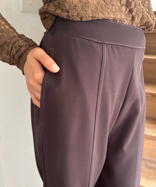 FUULLY STUDIO(フーリィーステューディオ)の「配色ステッチコクーンパンツ(スウェットパンツ・レディース・ブラウン/グレー/チャコールグレー・FREE)」の22枚目の写真