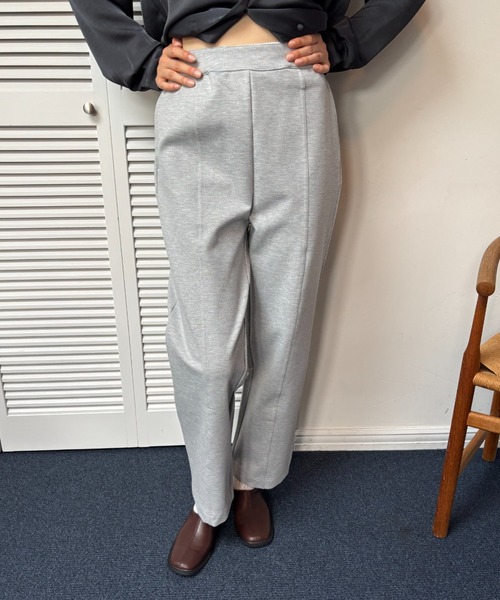 FUULLY STUDIO(フーリィーステューディオ)の「配色ステッチコクーンパンツ(スウェットパンツ・レディース・ブラウン/グレー/チャコールグレー・FREE)」の9枚目の写真