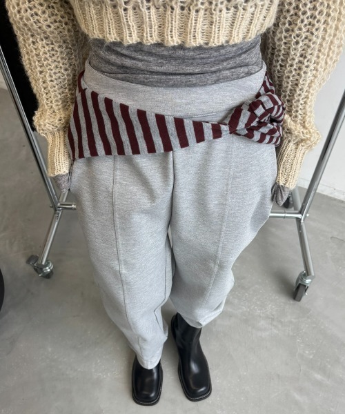 FUULLY STUDIO(フーリィーステューディオ)の「配色ステッチコクーンパンツ(スウェットパンツ・レディース・ブラウン/グレー/チャコールグレー・FREE)」の18枚目の写真