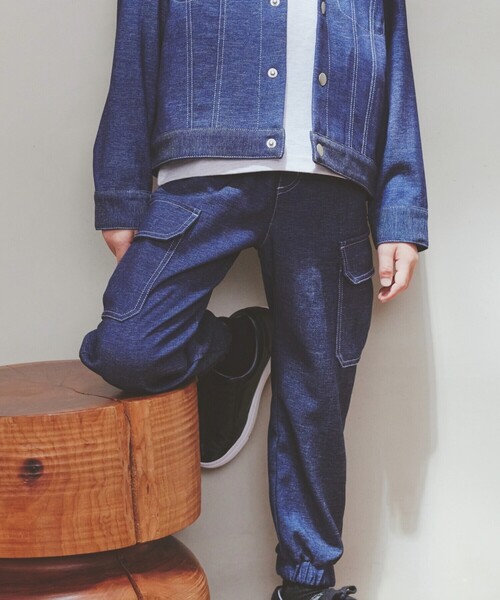 COMME CA ISM（コムサイズム）の「デニムライクストレッチジョガーパンツ（デニムパンツ・キッズ・ネイビー・100cm/110cm/120cm/130cm/140cm/150cm）」の2枚目の写真
