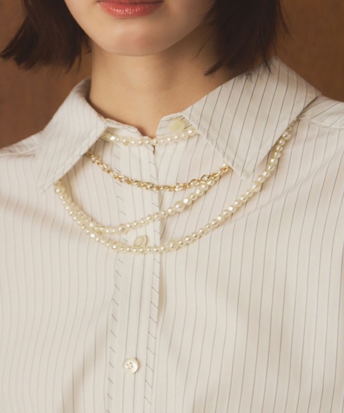 EIMY ISTOIRE（エイミーイストワール）の「メタルコンビパールネックレス（ネックレス・レディース・ゴールド・F）」の2枚目の写真
