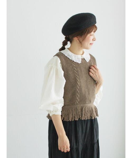 TSUHARU by Samansa Mos2（ツハルバイサマンサモスモス）の「裾フリンジ前後着ニットベスト（ベスト・レディース・ベージュ/ブラウン/ブラック・F）」の4枚目の写真