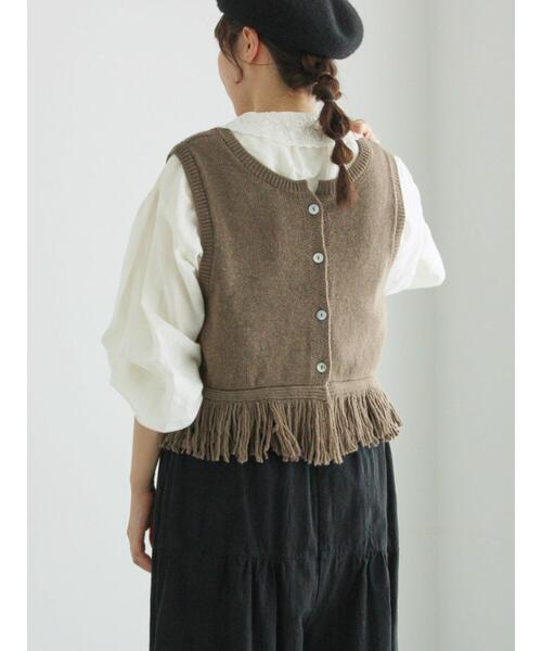 TSUHARU by Samansa Mos2（ツハルバイサマンサモスモス）の「裾フリンジ前後着ニットベスト（ベスト・レディース・ベージュ/ブラウン/ブラック・F）」の6枚目の写真