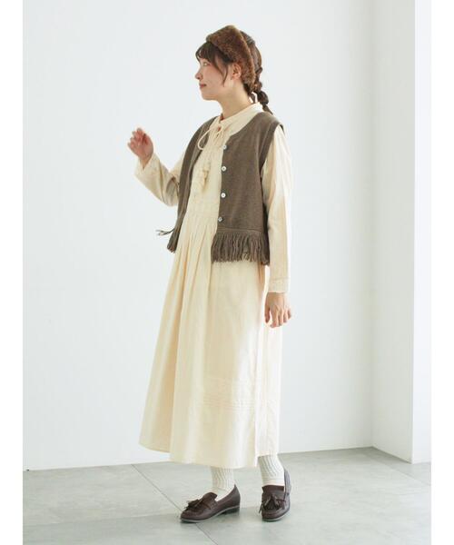 TSUHARU by Samansa Mos2（ツハルバイサマンサモスモス）の「裾フリンジ前後着ニットベスト（ベスト・レディース・ベージュ/ブラウン/ブラック・F）」の12枚目の写真