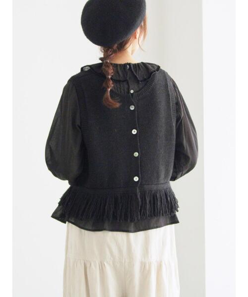 TSUHARU by Samansa Mos2（ツハルバイサマンサモスモス）の「裾フリンジ前後着ニットベスト（ベスト・レディース・ベージュ/ブラウン/ブラック・F）」の16枚目の写真