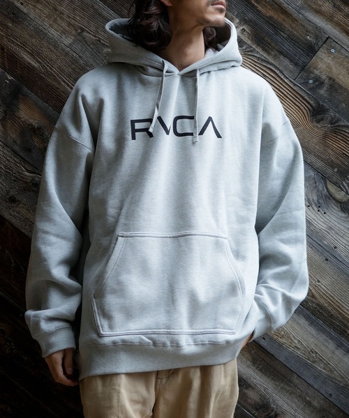 RVCA（ルーカ）の「RVCA メンズ BIG RVCA FADE HD パーカー 【2025年秋冬モデル】 @autumn/ルーカロゴプルオーバーパーカー・フーディー（パーカー・メンズ・ブラック/ヘザーグレー/チャコール/ホワイト系その他/ホワイト・SMALL/MEDIUM/LARGE/X-LARGE）」の4枚目の写真