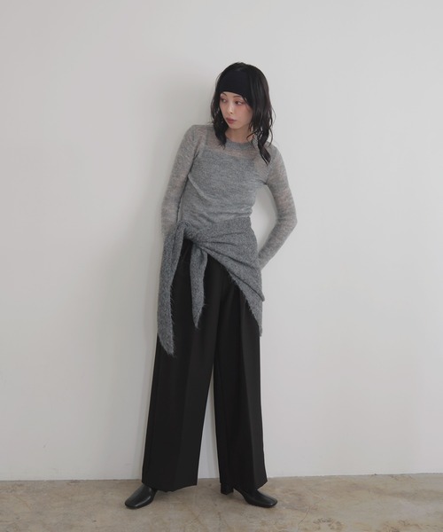 LIAN（リアン）の「トライアングルマルチニットストール（ストール/ショール・レディース・レッド/モカ/チャコールグレー/カーキ/アイボリー・FREE）」の18枚目の写真