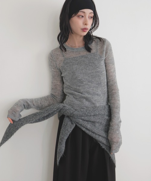 LIAN（リアン）の「トライアングルマルチニットストール（ストール/ショール・レディース・レッド/モカ/チャコールグレー/カーキ/アイボリー・FREE）」の16枚目の写真