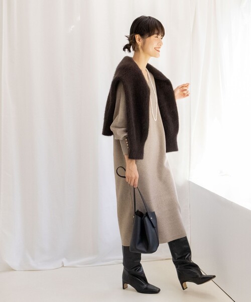 NOLLEY’S Sophi（ノーリーズソフィ）の「◇【WEB限定】ウォッシャブルラメ総針Vネックコクーンワンピース（ワンピース・レディース・キャメル/ライトグレー/ベージュ・36/38）」の5枚目の写真