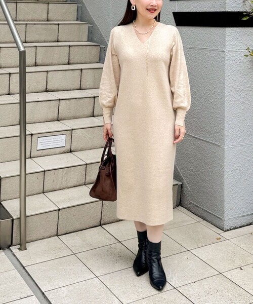 NOLLEY’S Sophi（ノーリーズソフィ）の「◇【WEB限定】ウォッシャブルラメ総針Vネックコクーンワンピース（ワンピース・レディース・キャメル/ライトグレー/ベージュ・36/38）」の8枚目の写真