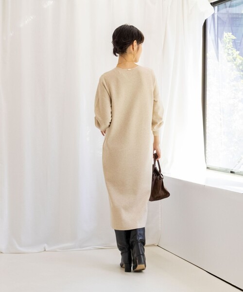 NOLLEY’S Sophi（ノーリーズソフィ）の「◇【WEB限定】ウォッシャブルラメ総針Vネックコクーンワンピース（ワンピース・レディース・キャメル/ライトグレー/ベージュ・36/38）」の18枚目の写真