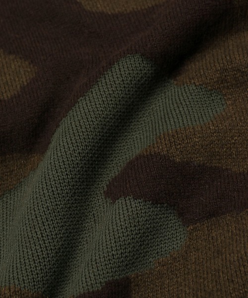 The DUFFER of ST.GEORGE（ザダファーオブセントジョージ）の「DOUBLE JACQUARD WOODLAND CAMO CREW KNIT：迷彩柄 カモフラージュ ジャガードニット（ニット/セーター・メンズ・カモフラージュ・SMALL/MEDIUM/LARGE/X-LARGE）」の9枚目の写真