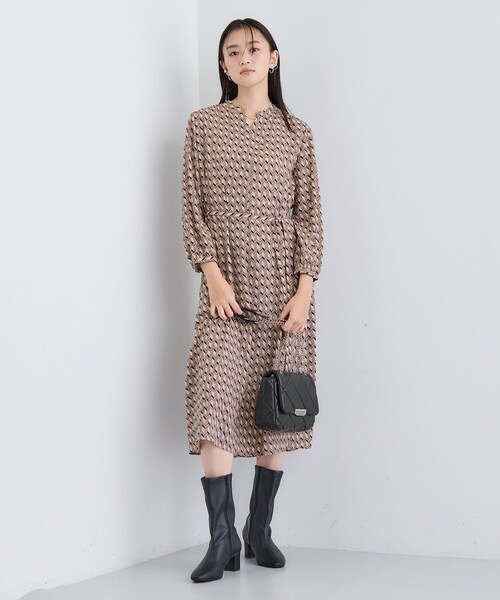INDIVI（インディヴィ）の「【洗える／オリジナル柄】ジオメプリント フレアワンピース（ワンピース・レディース・キャメル/ブラック系・36/40/15 /13/05/38/19）」の16枚目の写真