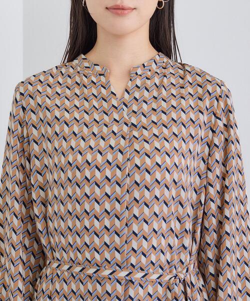 INDIVI（インディヴィ）の「【洗える／オリジナル柄】ジオメプリント フレアワンピース（ワンピース・レディース・キャメル/ブラック系・36/40/15 /13/05/38/19）」の11枚目の写真