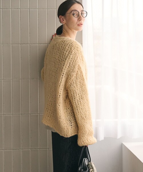 BEAUTY&YOUTH UNITED ARROWS(ビューティーアンドユースユナイテッドアローズ)の「ウールモヘヤナイロン ルーズニットプルオーバー(ニット/セーター・レディース・ダークグレー/オフホワイト/シャーベット・FREE)」の7枚目の写真