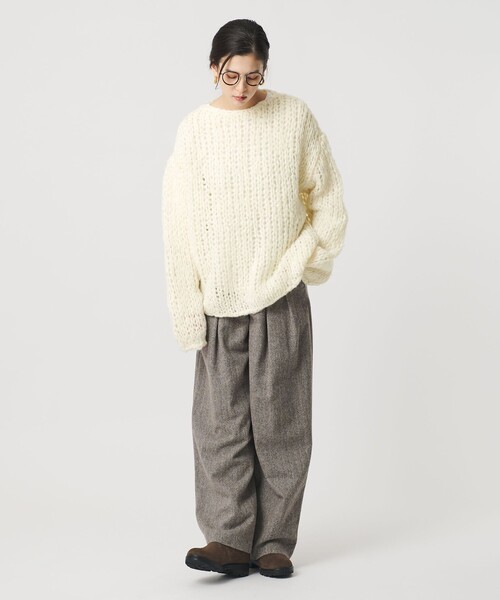 BEAUTY&YOUTH UNITED ARROWS(ビューティーアンドユースユナイテッドアローズ)の「ウールモヘヤナイロン ルーズニットプルオーバー(ニット/セーター・レディース・ダークグレー/オフホワイト/シャーベット・FREE)」の4枚目の写真