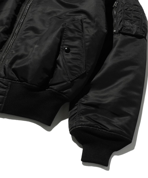 Valley Apparel（バレーアパレル）の「バックエンブレムMA-1 フライトナイロンジャケット（MA-1・メンズ・ブラック/グレー系その他・MEDIUM/LARGE/X-LARGE/SMALL）」の10枚目の写真