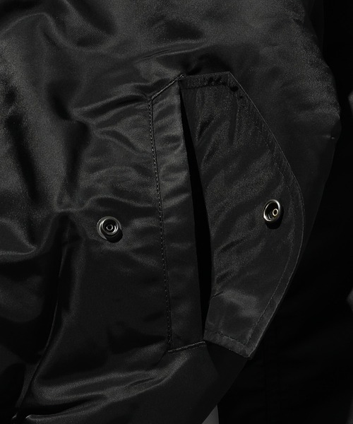 Valley Apparel（バレーアパレル）の「バックエンブレムMA-1 フライトナイロンジャケット（MA-1・メンズ・ブラック/グレー系その他・MEDIUM/LARGE/X-LARGE/SMALL）」の11枚目の写真