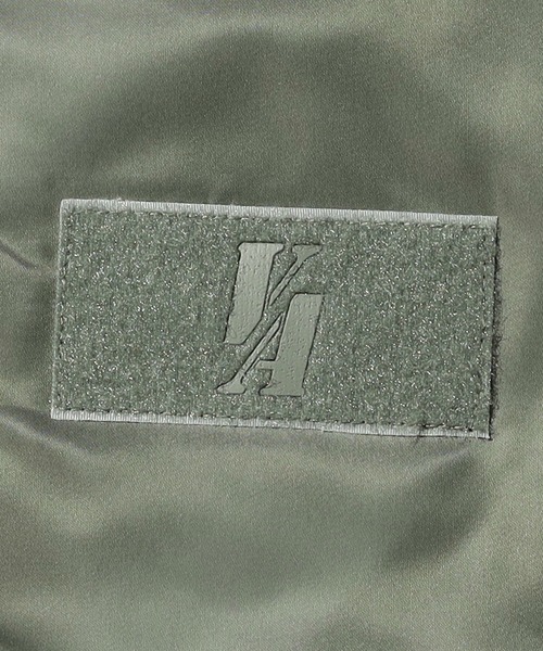 Valley Apparel（バレーアパレル）の「バックエンブレムMA-1 フライトナイロンジャケット（MA-1・メンズ・ブラック/グレー系その他・MEDIUM/LARGE/X-LARGE/SMALL）」の5枚目の写真
