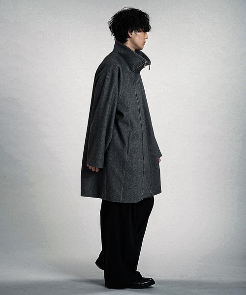 NO ID.（ノーアイディ）の「【NO ID.】Volume-Neck Riders Overcoat / ボリューム ネック ライダース オーバーコート（その他アウター・メンズ・グレー/ブラック・ONE SIZE）」の17枚目の写真