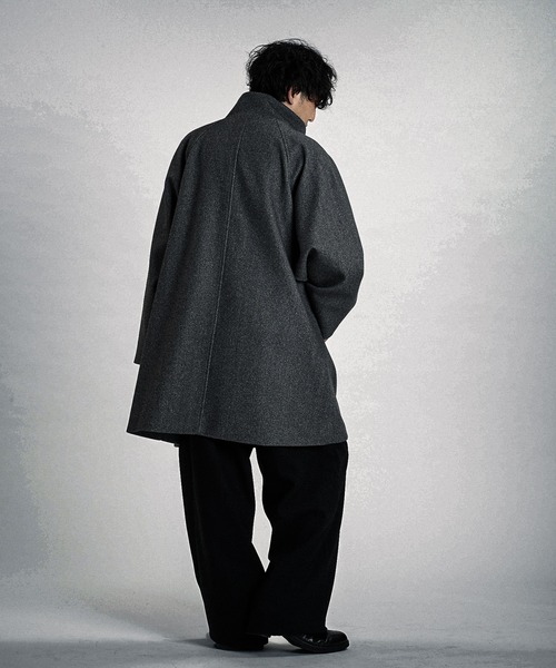 NO ID.（ノーアイディ）の「【NO ID.】Volume-Neck Riders Overcoat / ボリューム ネック ライダース オーバーコート（その他アウター・メンズ・グレー/ブラック・ONE SIZE）」の18枚目の写真