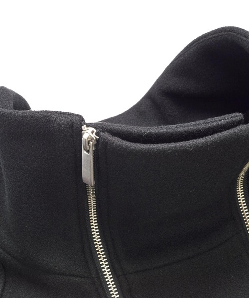 NO ID.（ノーアイディ）の「【NO ID.】Volume-Neck Riders Overcoat / ボリューム ネック ライダース オーバーコート（その他アウター・メンズ・グレー/ブラック・ONE SIZE）」の3枚目の写真