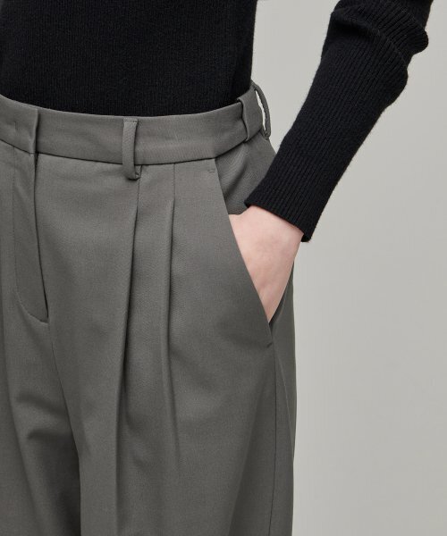 MUSINSA STANDARD WOMAN（ムシンサスタンダードウーマン）の「ウィメンズヘビーウェイト裏起毛ハイウエストワイドヒドゥンバンディングスラックス[ウォームグレー]（スラックス・レディース・その他・30/24/25/27/28/29）」の4枚目の写真