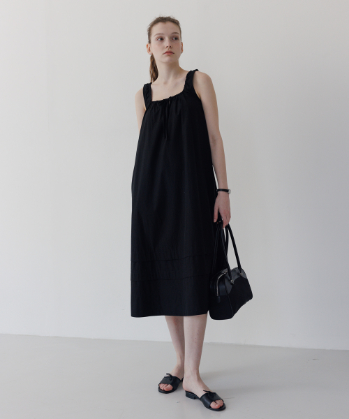TTUDEMENT(トュードメント)の「SLEEVELESS LONG DRESS BLACK(ワンピース・レディース・その他・FREE)」の2枚目の写真