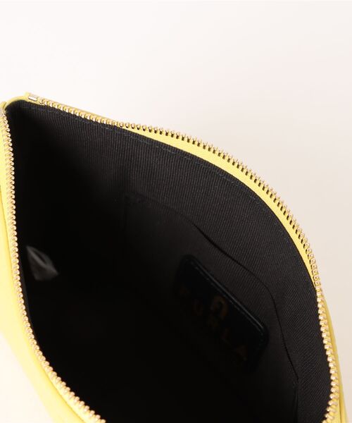 FURLA（フルラ）の「フルラ オポチュニティー ポーチ S（クラッチバッグ・レディース・セージグリーン/ライトイエロー/ネイビー・ONE SIZE）」の15枚目の写真