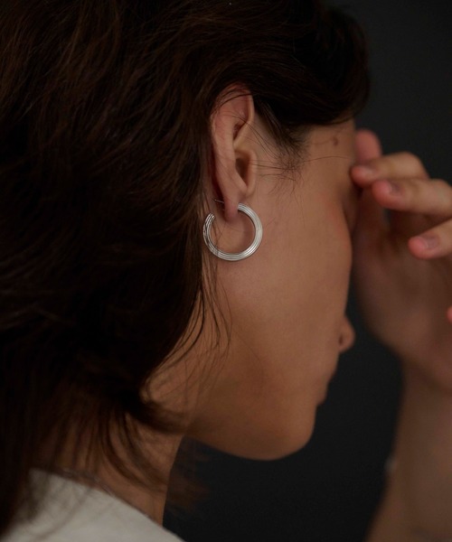 CENE（セネ）の「【CENE】セネ/インダストリアルサークルピアス（ピアス（両耳用）・レディース・ゴールド/シルバー・FREE）」の2枚目の写真