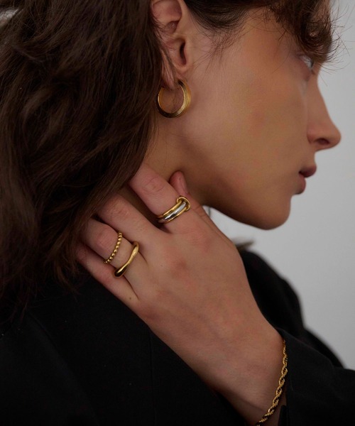 CENE（セネ）の「【CENE】セネ/インダストリアルサークルピアス（ピアス（両耳用）・レディース・ゴールド/シルバー・FREE）」の4枚目の写真