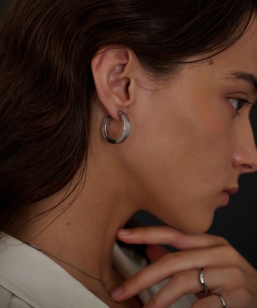 CENE（セネ）の「【CENE】セネ/インダストリアルサークルピアス（ピアス（両耳用）・レディース・ゴールド/シルバー・FREE）」の8枚目の写真