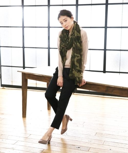 LEPSIM(レプシィム)の「チャンキーヒールパンプスSS 710788(パンプス・レディース・ブラック/グレイッシュベージュ/レッド/カモフラージュ・SMALL/LARGE/MEDIUM)」の7枚目の写真