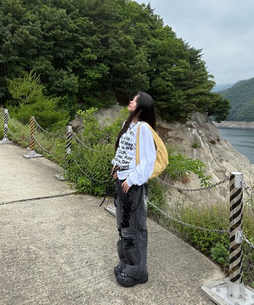 DURTの「OUR DAILY LONG SLEEVE TEE (WHITE)(Tシャツ/カットソー・レディース・その他・SMALL/MEDIUM/LARGE/X-LARGE)」の5枚目の写真