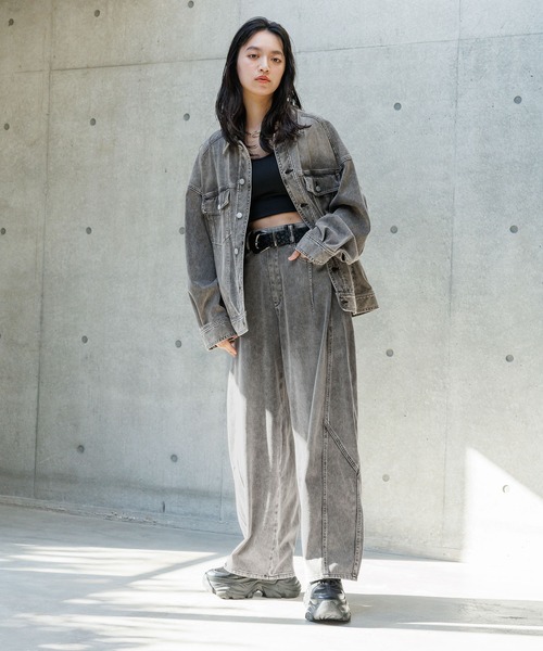 PAGEBOY（ページボーイ）の「＜まるでデニム見え！/紫外線カット/ストレッチ＞マルデニＧジャン（ブルゾン・レディース・ライトブルー/ブラック/ブルー・FREE）」の17枚目の写真