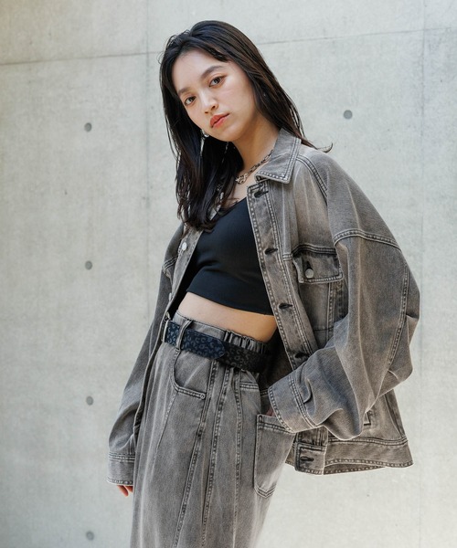 PAGEBOY（ページボーイ）の「＜まるでデニム見え！/紫外線カット/ストレッチ＞マルデニＧジャン（ブルゾン・レディース・ライトブルー/ブラック/ブルー・FREE）」の12枚目の写真