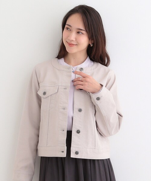 SHOO・LA・RUE（シューラルー）の「【SHOO・LA・RUE DENIM】大人のための ストレッチ コンパクトデニムジャケット（デニムジャケット・レディース・ネイビー/ライトグレー/ライトブルー・01/02/03/04）」の4枚目の写真