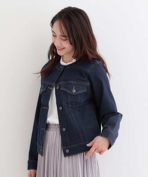 SHOO・LA・RUE（シューラルー）の「【SHOO・LA・RUE DENIM】大人のための ストレッチ コンパクトデニムジャケット（デニムジャケット・レディース・ネイビー/ライトグレー/ライトブルー・01/02/03/04）」の13枚目の写真