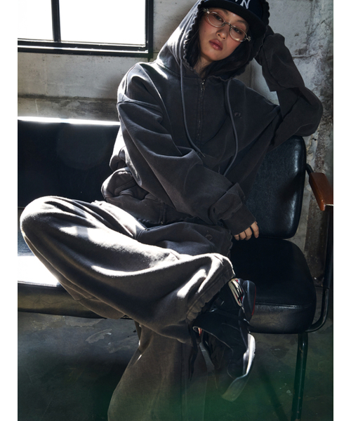 CONY(コール アウト ニューイヤー)の「WASHED RUFFLE PANTS / CHARCOAL(スウェットパンツ・レディース・その他・OS)」の3枚目の写真