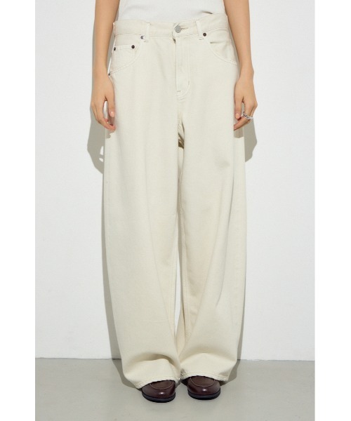 AZUL by moussy(アズールバイマウジー)の「【サイズ,身長別画像あり】AZUL DENIM カラーワイドデニム(デニムパンツ・レディース・アイボリー/ピンク/ベージュ・24inch/25inch/26inch/27inch)」の5枚目の写真
