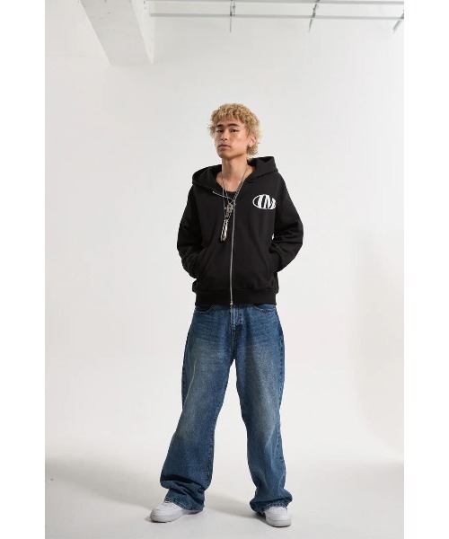 CREO STORE(クレオストア)の「【IAMU】Zip Up Hoodie スターモチーフ ジップアップパーカー(ユニセックス)(パーカー・レディース・ブラック・FREE)」の6枚目の写真