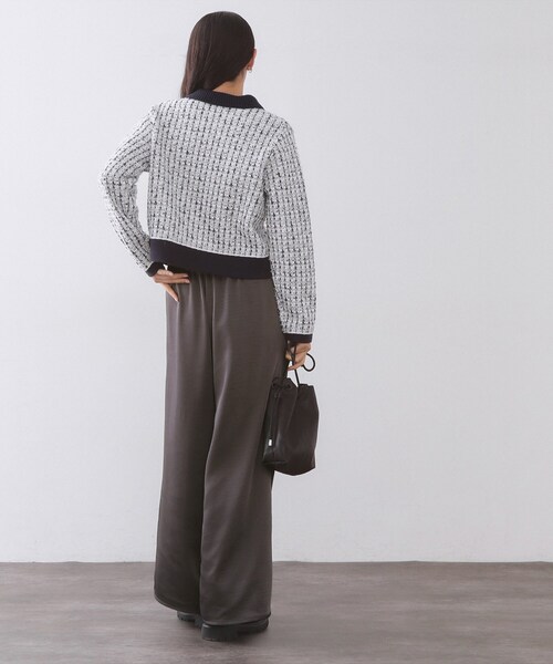 OPAQUE.CLIP(オペークドットクリップ)の「サテンイージーワイドパンツ【洗濯機OK】(その他パンツ・レディース・アイボリー/チャコールグレー・42/40/38)」の9枚目の写真