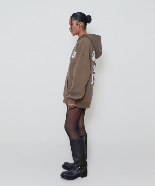 Retriever Club（レトリーバークラブ）の「ALIVE HOODIE [BROWN]（パーカー・レディース・その他・M/L/XL）」の3枚目の写真